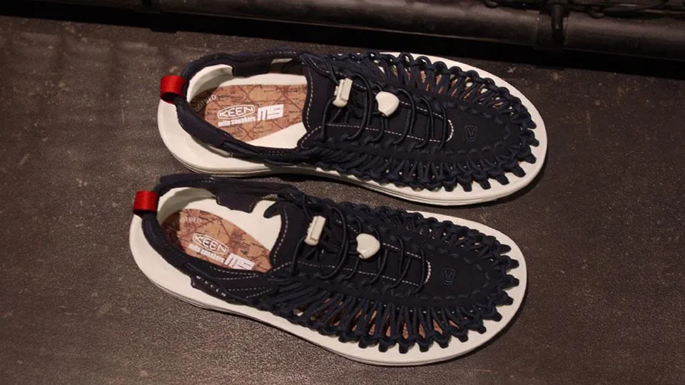 KEEN UNEEK "mita sneakers"　NVY/WHT/RED