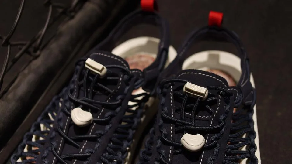 KEEN UNEEK "mita sneakers"　NVY/WHT/RED