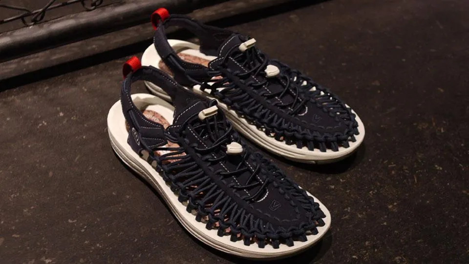 KEEN UNEEK "mita sneakers"　NVY/WHT/RED