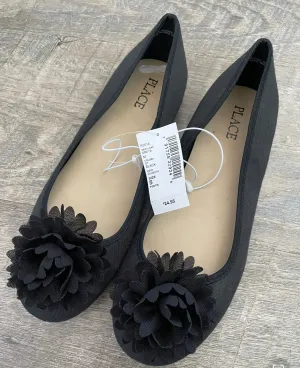 NWT Childrens Place Black slip ons, size 5 - size Shoes:  5 & 5.5 (Big Kid)