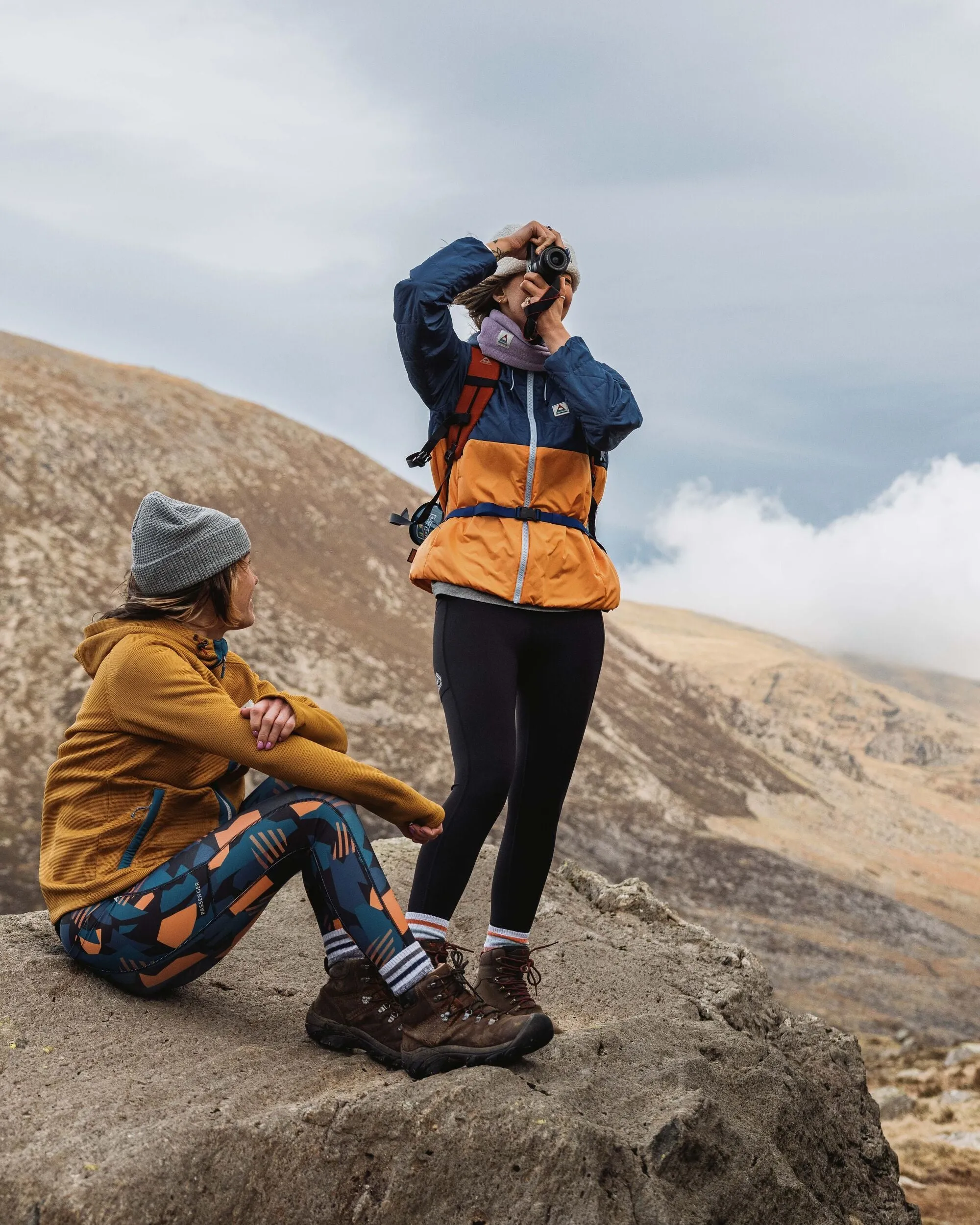 Singletrack Recycled Thermore Insulated Jacket - Dark Denim/ Apricot